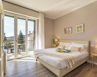 B & B La Cornice - Gina Room With Bathroom and Private Terrace - סן ג'ימיניאנו - חדר שינה