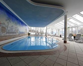 Hotel Lärchenhof - Ramsau am Dachstein - Pool