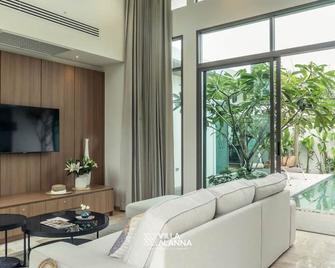 Villa Alanna Phuket - Phuket City - Living room