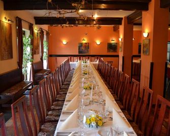 Park Hotel Pruhonice - Pruhonice - Restaurant