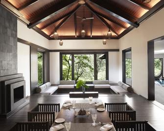 Taj Madikeri Resort & Spa Coorg - Madikeri - Lobby