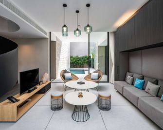 オーシャンフェア パタヤ ヴィラ - パタヤ - リビングルーム