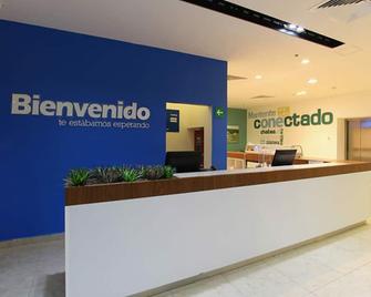 One Silao - Silao - Front desk