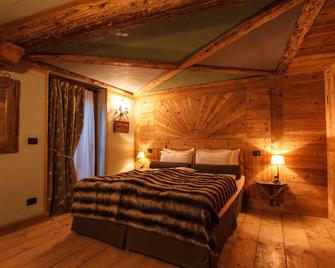 Hotel Au Coeur Des Neiges - Courmayeur - Bedroom