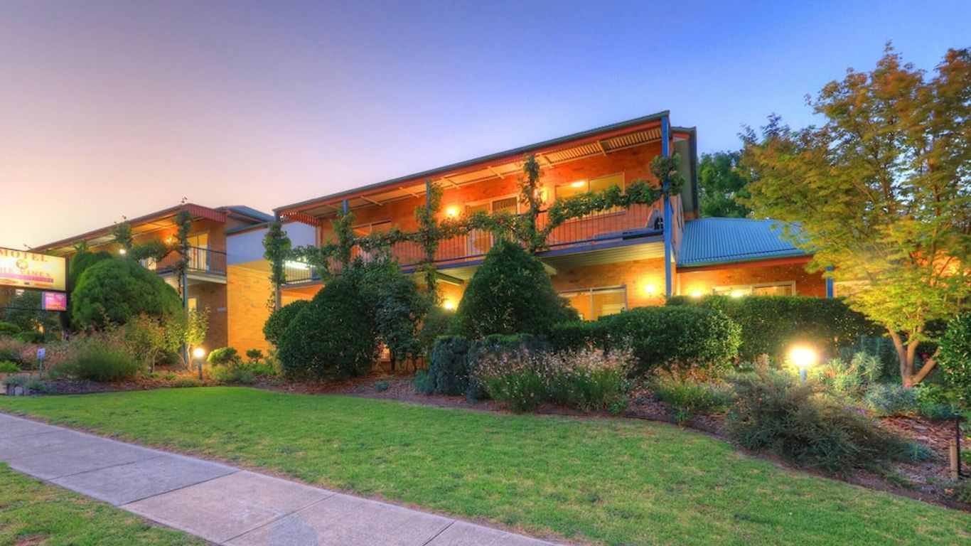 The Vines Motel and Cottages