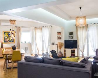 Grove House-Excellently Placed Classy Flat, Near Acropolis, Piraeus And Beach - Néa Smýrni - Living room