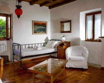 Nostos Residence - Apartment Mare - Katsarata - Living room
