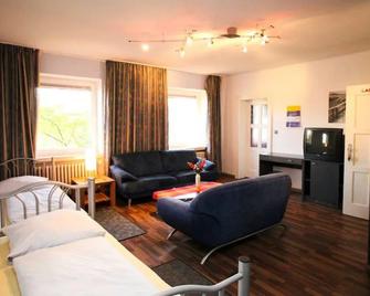 Nordseehostel am Bahnhof - Sande - Wohnzimmer