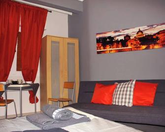 Amazing Studio Next To Center Only 9 Minutes Walk - Thessaloniki - Bedroom