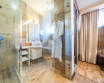 Hotel Alexandar Lux - Podgorica - Balcon