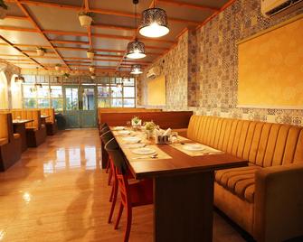 Ps Luxury Hotel - Baharampur - Restaurant
