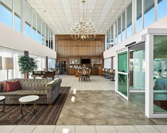 شور ستاي بلس هوتل باي بست ويسترن برانديواين فالي - ويلمينغتون - ردهة