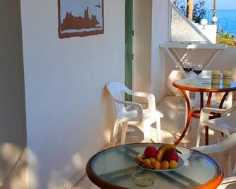 Astrofegia Apartments Near The Sea - Polis Chrysochous - Balkon