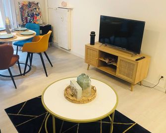 Superbe T3 calme proche de Lille - La Madeleine - La Madeleine - Essbereich