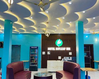 Best Hotel in Nainital Hotel Bayleaf Inn - Халдвані - Лоббі