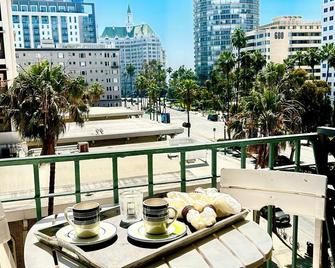 Luxury Newly Renovated Ocean View Studio.Walking distanceConvention Center Beach - Long Beach - Balcony