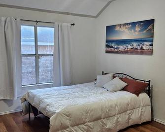 Home Away from Home 3-bedroom house in brilliant Dallas with WiFi, AC - Dallas - Habitación