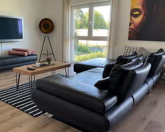 Charmante Ferienwohnung 100 qm - Gross-Umstadt - Sala de estar