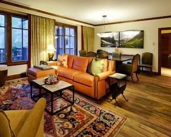 The Ritz Carlton Aspen-2 Bedroom Suite Ski-in! - Aspen - Living room