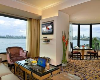 Hotel Marine Plaza - Mumbai - Olohuone