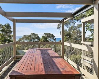 Maddlyn - Lorne - Parveke