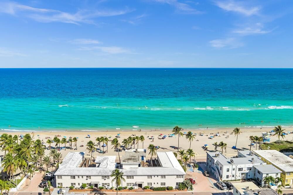 Neptune Oceanfront Rentals - הוליווד - חוף