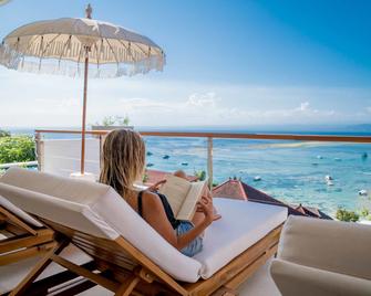 Aqua Nusa - Luxury Lembongan Villas - Nusa Penida - Balkon