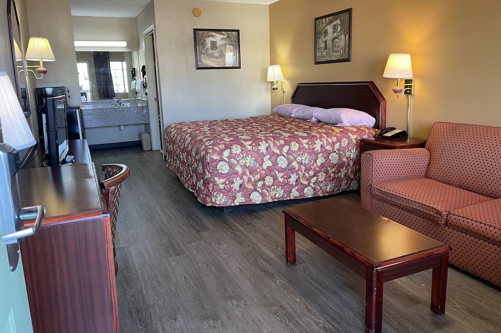 Bedroom view of Travel Inn