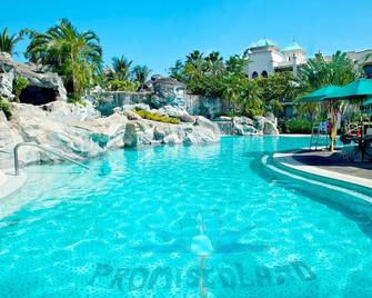 Promisedland Resort & Lagoon - Shoufeng Township - Pool