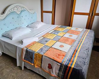 Orchids Holiday Home is your Home away from Home. A place to stay and rest. - Port Vila - Schlafzimmer