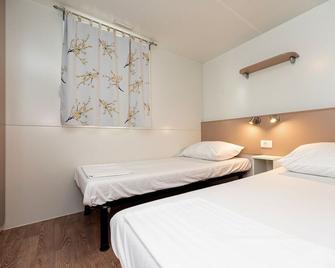 Camping Kozarica Mobile Homes - Pakoštane - Bedroom