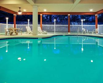 Country Inn Suites By Radisson; Tallahassee Nw - Tallahassee - Pool