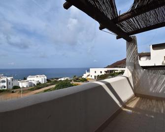 Kuddie Rosse Eco-Friendly Residence - Pantelleria - Balkon