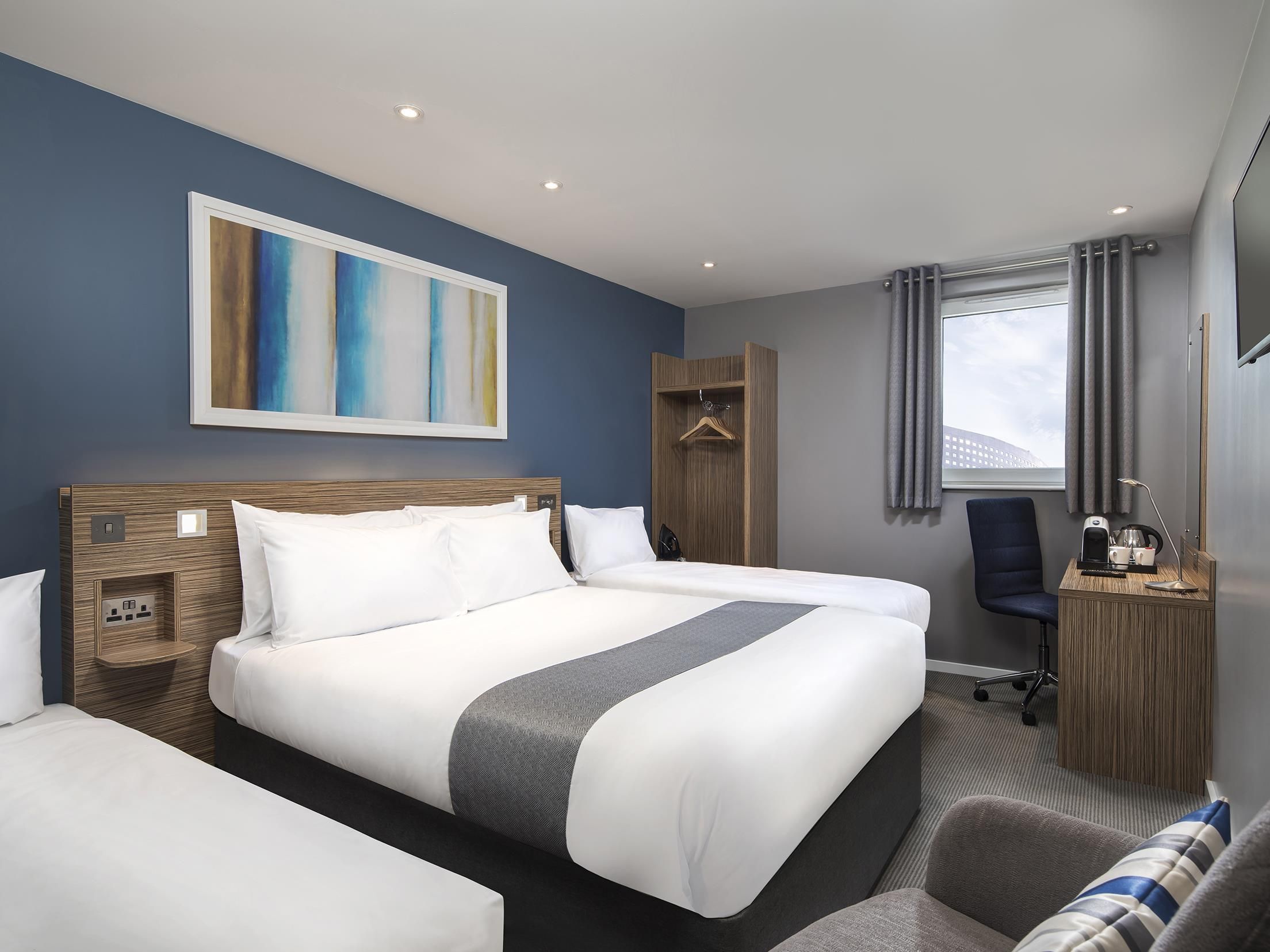 Travelodge Plus Dublin City Centre - Dublín - Habitación