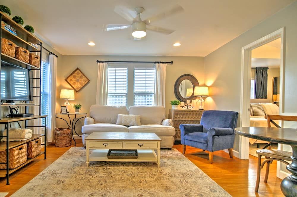 Retreat in The Heights - Cottage Grove bungalow - هيوستن - غرفة معيشة