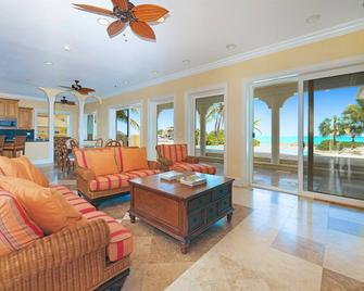 Secluded Luxury Beachfront Villa - Pristine Beach & Private Pool - Parrot Cay Island - Wohnzimmer