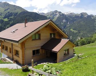 Chalet Canadian Corner - Lauterbrunnen - Building
