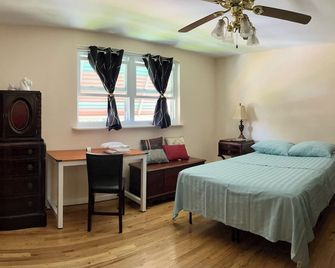Siri's Favorite Place - Havertown - Habitación