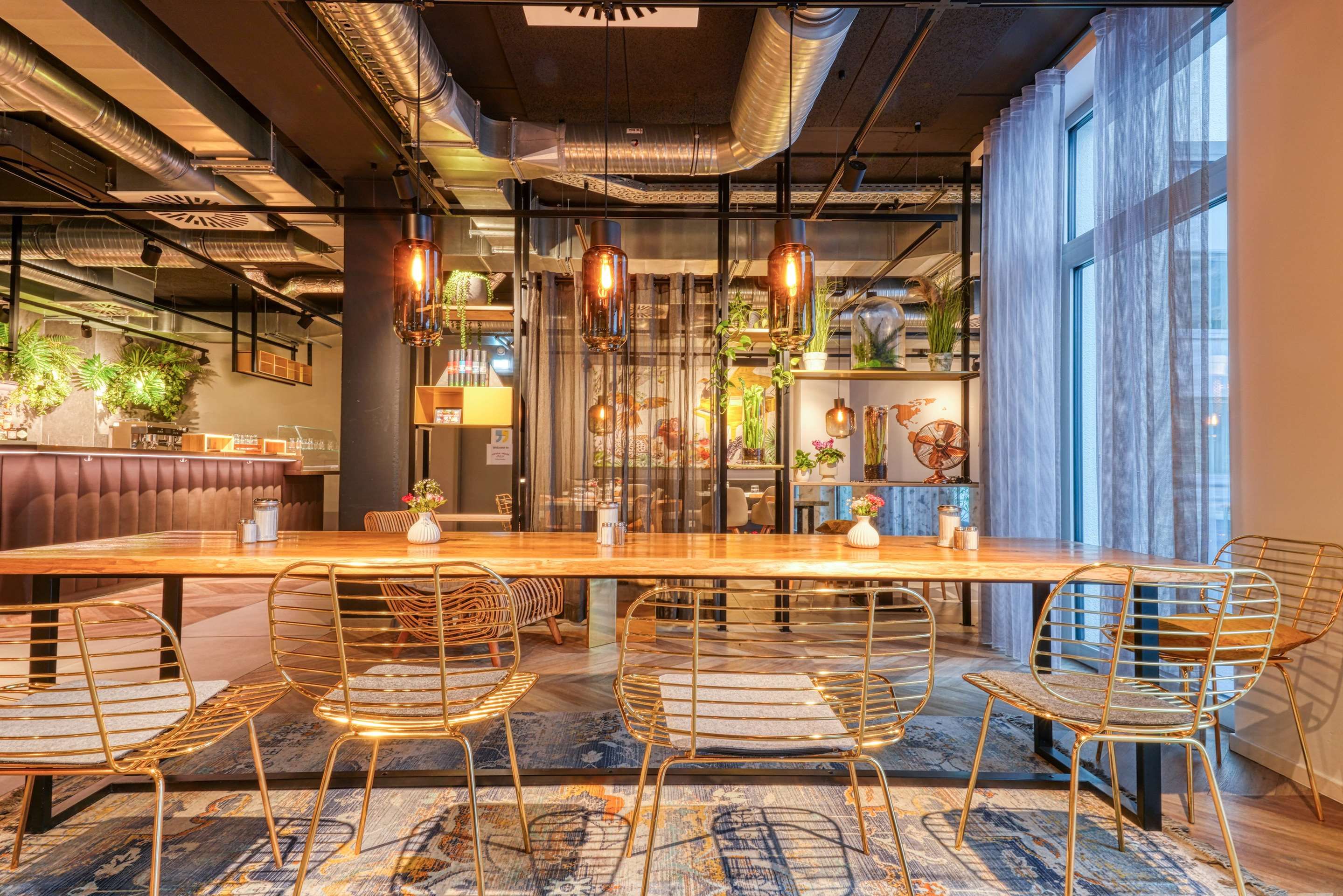 فيينا هاوس إيزي باي ويندام هامبورج بيرجيدورف - هامبورغ - بار