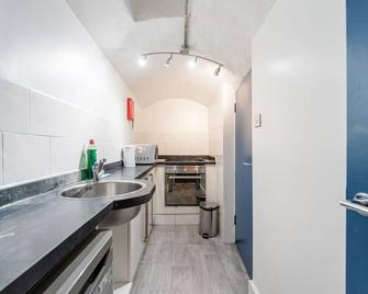 Oakfield Place Townhouse - Bristol - Kök