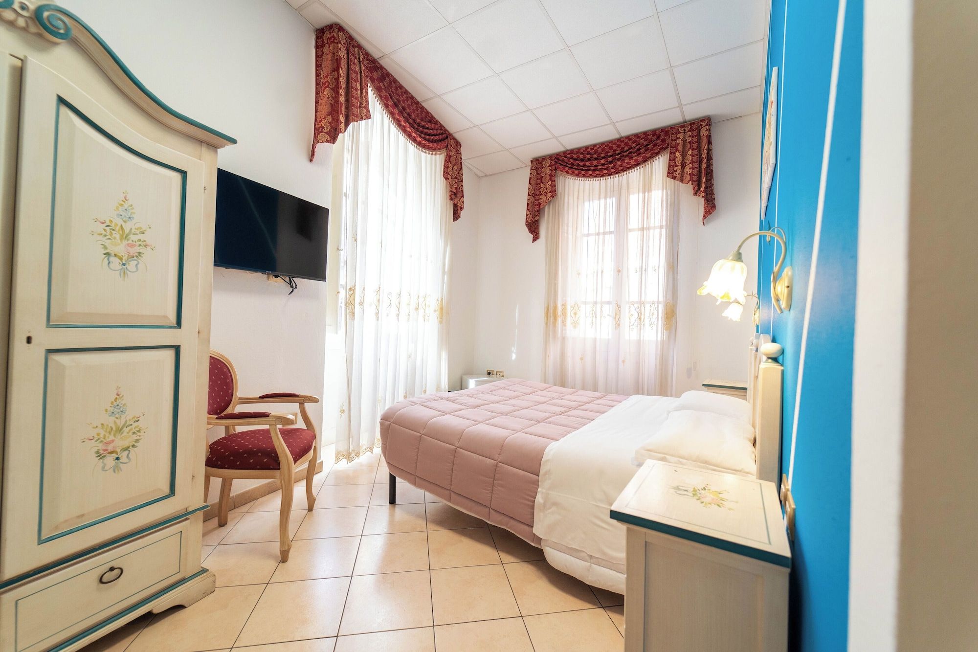 Le Tre Stelle - קליארי - חדר שינה