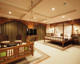 Hotel Surya Palace, Vavol - Gandhinagar