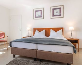 Hotel am Kirchplatz - Überlingen - Bedroom
