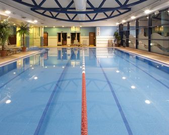 Holiday Inn Barnsley M1, Jct.37 By IHG - Barnsley - Piscina