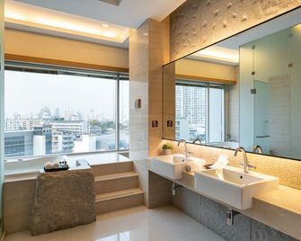 Jasmine Resort Bangkok - Bangkok - Bathroom