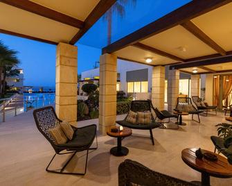 Santa Marina Plaza - Agia Marina - Patio