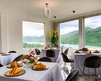Bridgeview Resort - Akosombo - Dining room