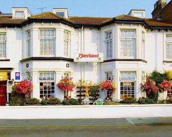 Fjaerland Hotel - Great Yarmouth - Building