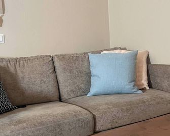 Two rooms apartment at Rgsved - 斯德哥爾摩 - 客廳