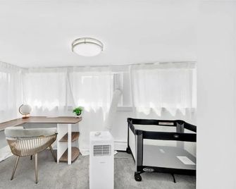 Luxury 5 Br Home Free Parking - Yonkers - Eetruimte